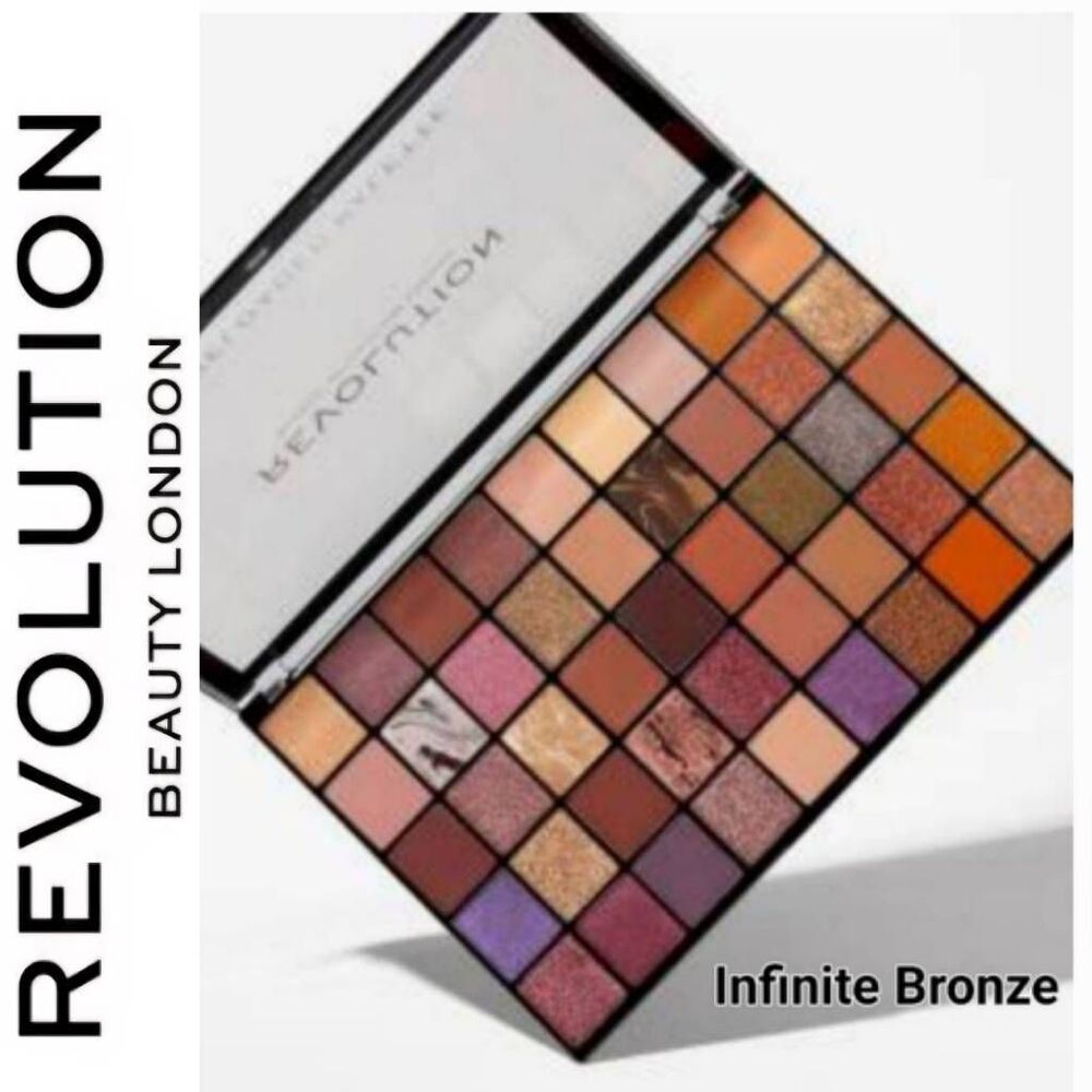 Revolution Beauty Maxi Reloaded Eyeshadow Palette